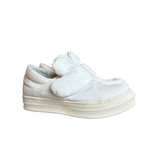 JNBY White Slip-On Puffer Sneakers VGUC Contemporary Design Size 37